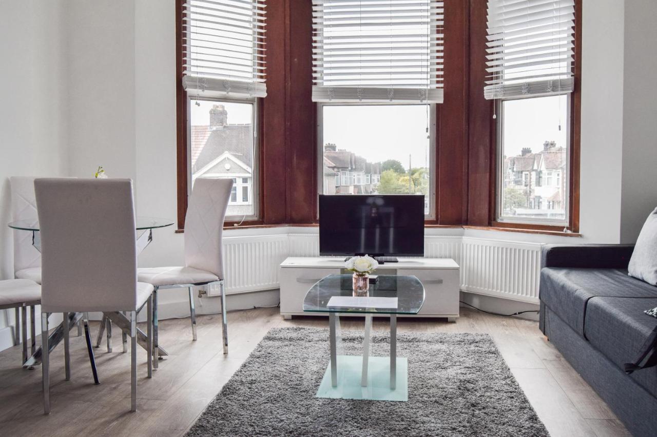Morland Apartments - Hornchurch London Ngoại thất bức ảnh